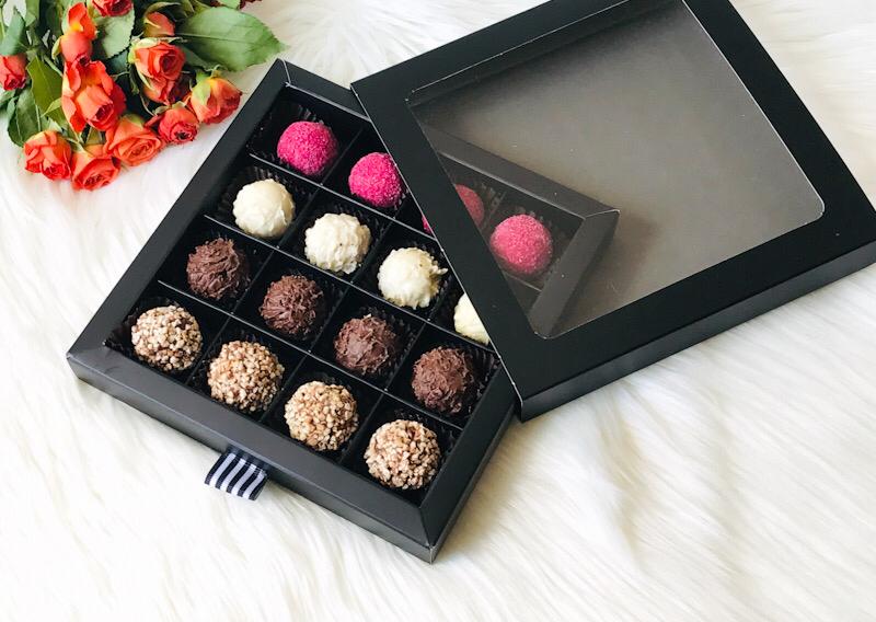 16 Bölmeli Sürgülü Çikolata-Bonbon Kutusu — galeri görseli