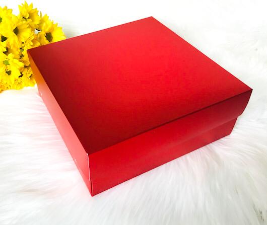 25x25x10 Karton Kutu Yılbaşı-4 Bölmeli — galeri görseli
