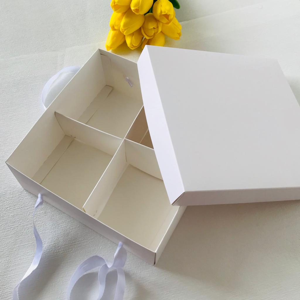 21x21x8 Karton Taşıma Kutusu-4 Bölmeli — ürün görseli