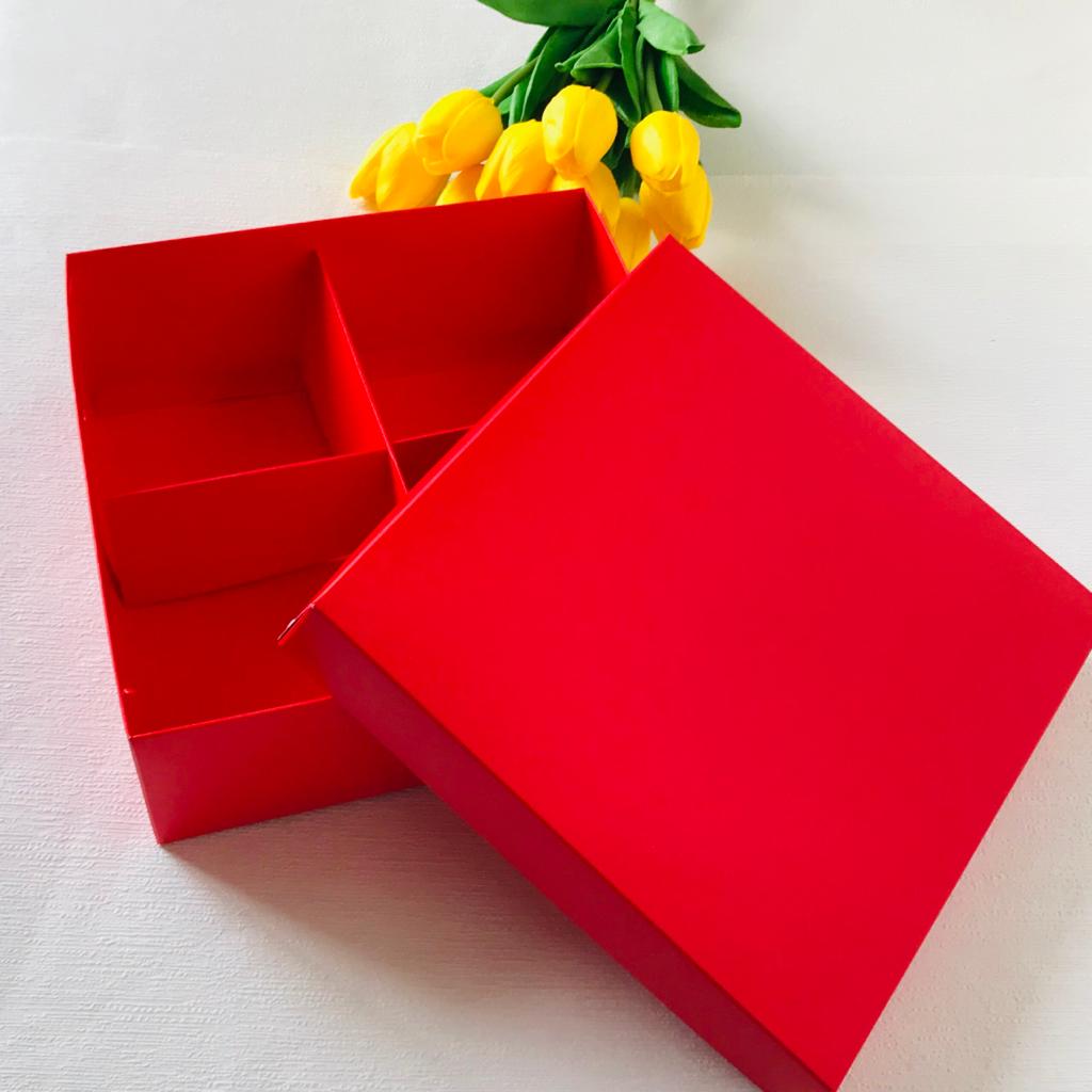 21x21x8 Karton Kutu-4 Bölmeli — galeri görseli