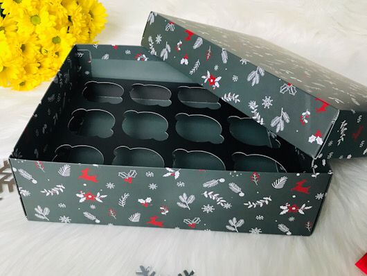 25x30x9 Cupcake Kutusu Yılbaşı 12'li — galeri görseli