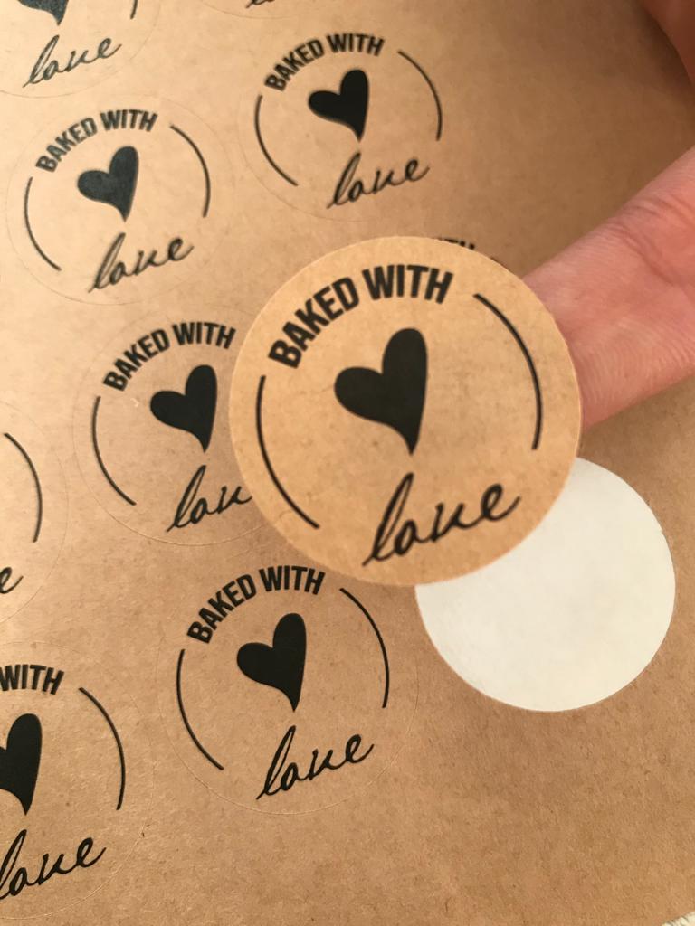 Kraft Yapışkanlı Sticker,baked with love — ürün görseli