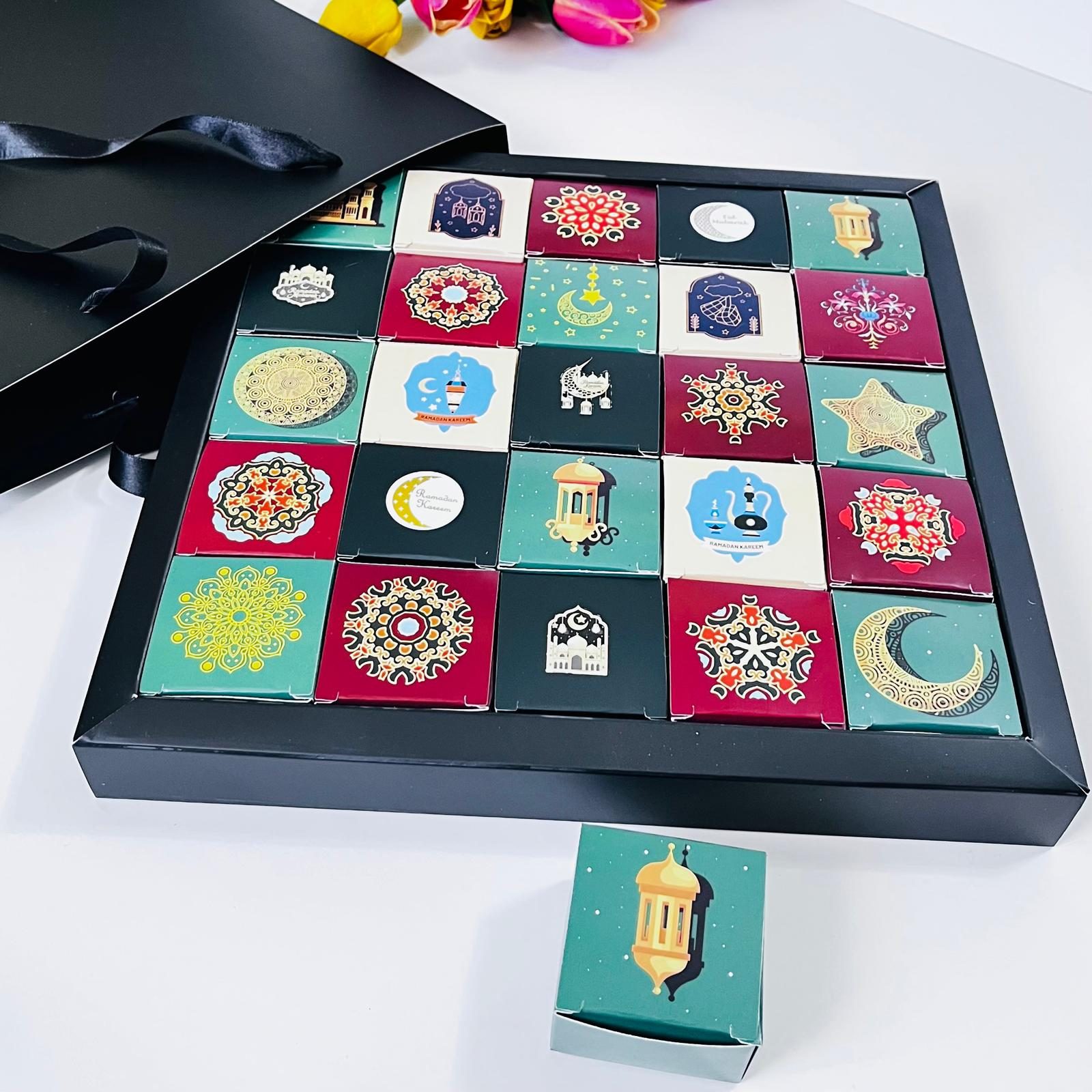 24 Gün Ramazan (24 Days-Advent Takvimi) Çikolata-Bonbon-Kurabiye-Hurma Kutusu — galeri görseli